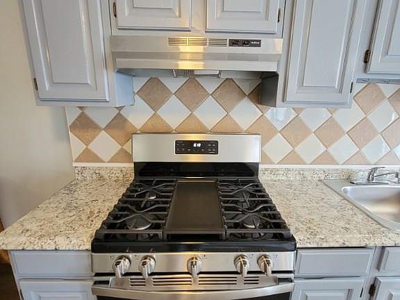 2nd image of 535 Meeker Ave #3