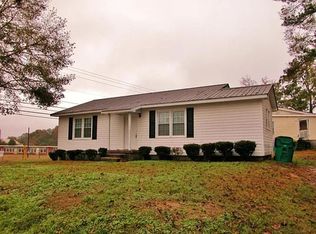 99 E Wright St, Winder, GA 30680