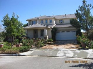 8467 Hoover Ct, Oak Hills, CA 92344