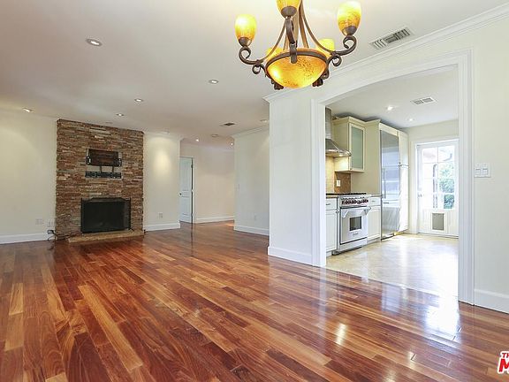 2nd image of 2746 Glendon Ave