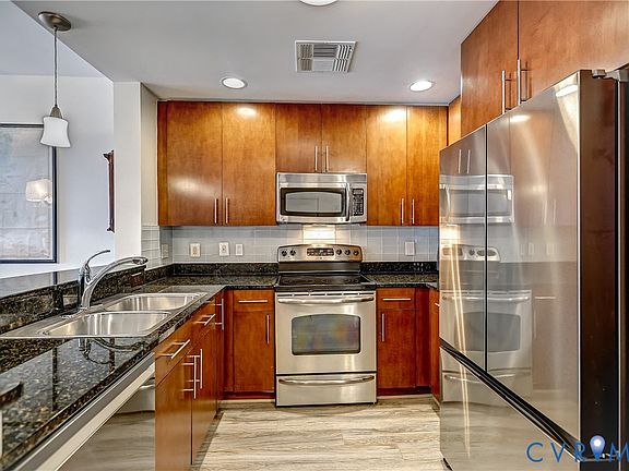 4th image of 210 Rocketts Way Unit 604