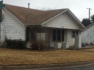 320 N Howard Ave, Elk City, OK 73644
