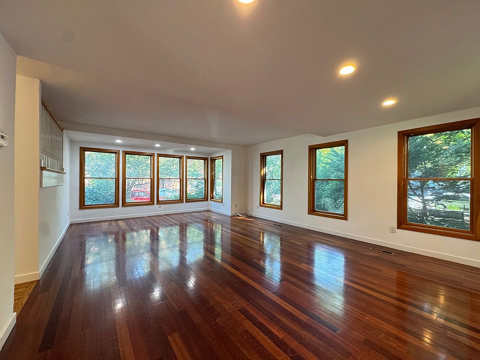 1st image of 23 Edwards St