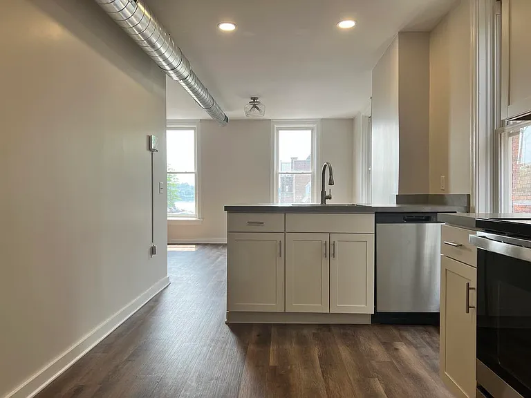 1831 N 2nd St #2 — Photo 2