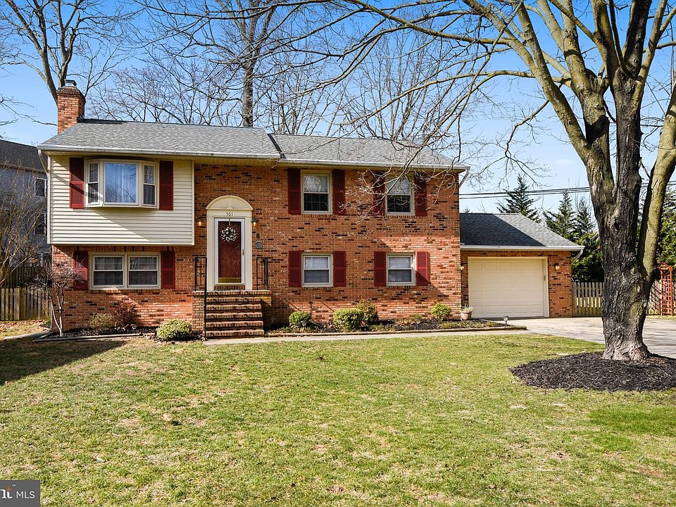 1st image of 501 W Benforest Dr