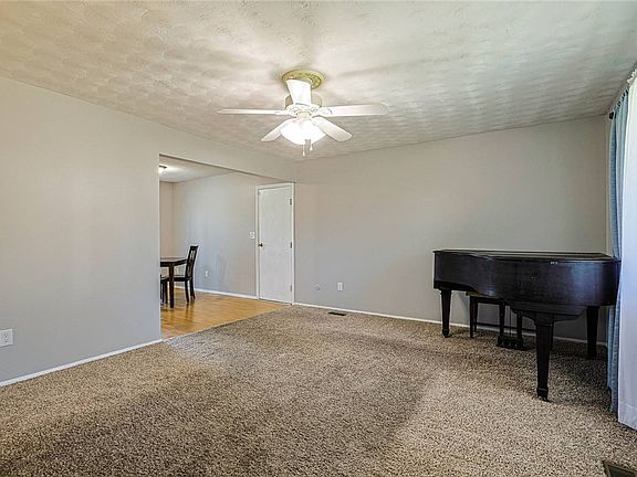 5th image of 1609 Amherst Ave