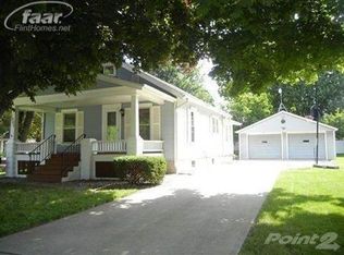 1007 S Pearce St, Owosso, MI 48867