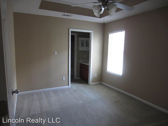 5th image of 1542 Woodard St