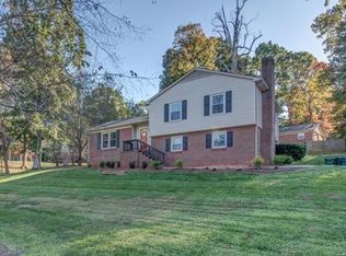 808 Forestbrook Dr, Gastonia, NC 28056