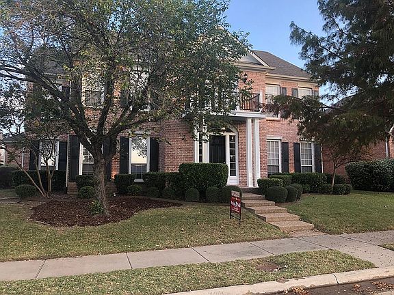 3rd image of 1823 E Branch Hollow Dr