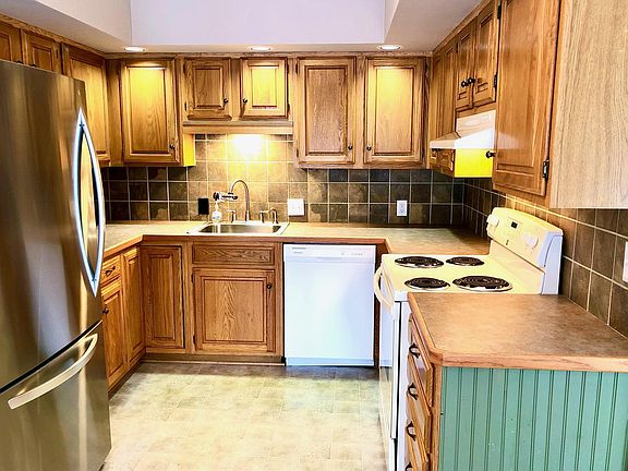 5th image of 3910 Heatherwood Dr E