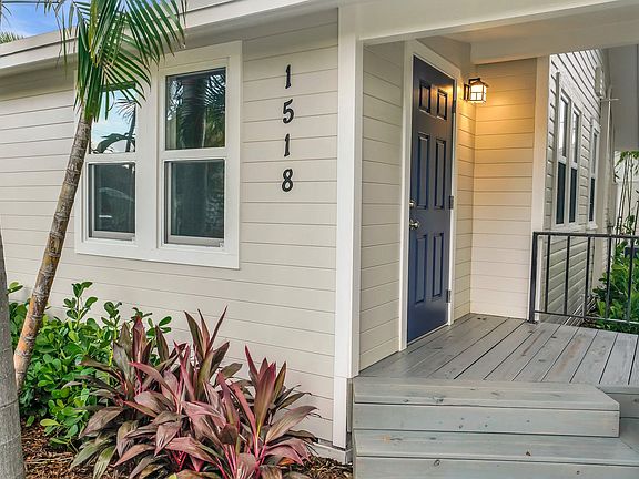 3rd image of 1518 N Ocean Breeze