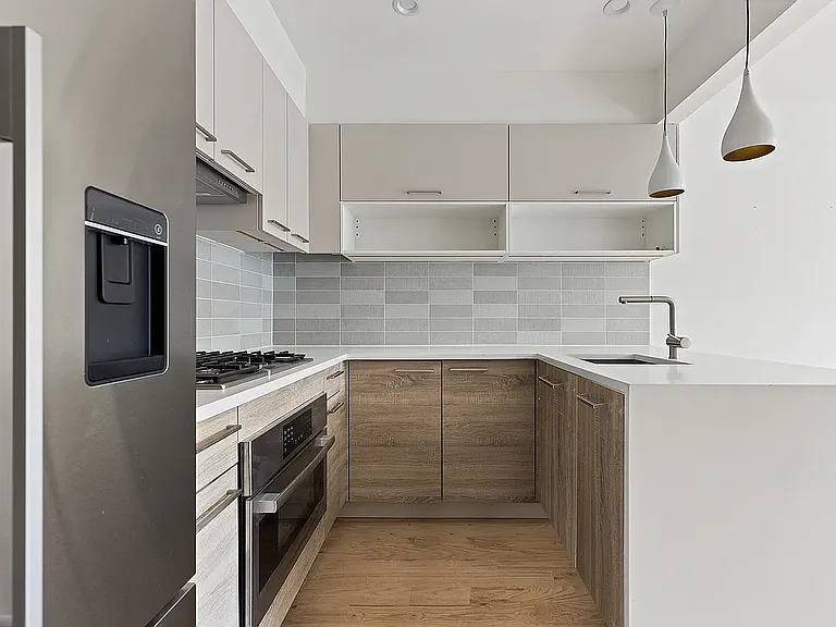 479 Monroe St #3F — Photo 4