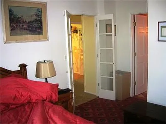 Rented by City Connections Realty | media 6