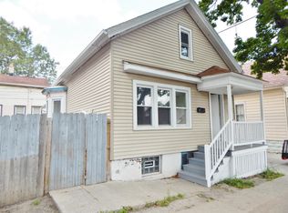 322 W Orchard St, Milwaukee, WI 53204