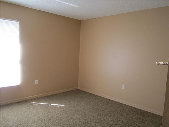 5th image of 729 Jessamine Dr