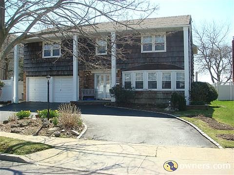 1st image of 324 Harbor Dr