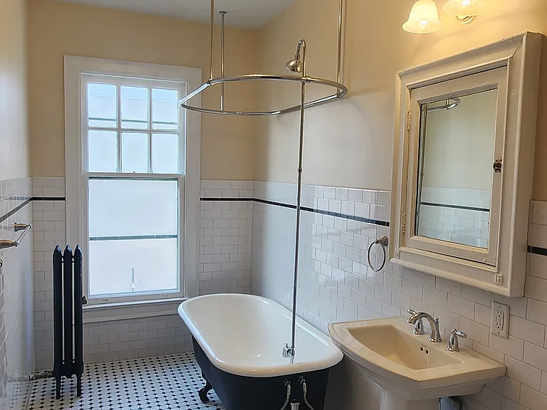 St. James Court Historic Apartments — Photo 46
