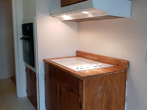 3rd image of 1770 Little Branham Ln