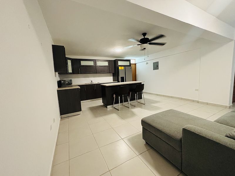 2nd image of Condominio Portales De San Martin #B102