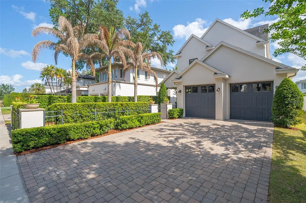4 bed, 3.5 bath, 3174 sqft, $8,900 — Photo 3