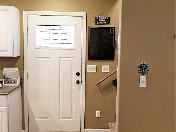 3rd image of 1435 E Seleta Ln