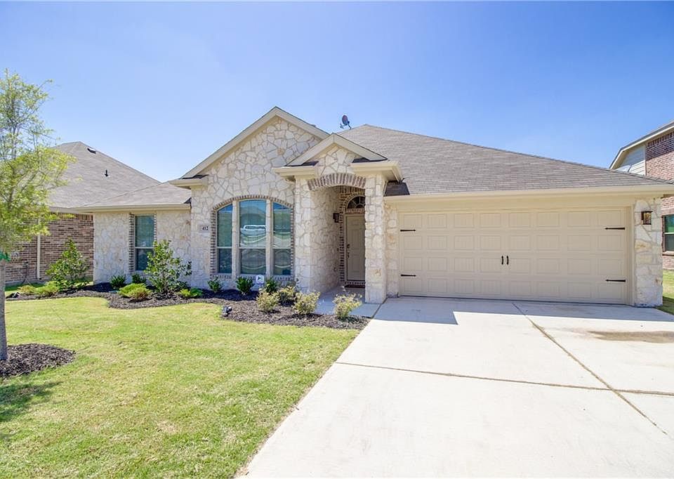1st image of 412 Jennie Marie Cir