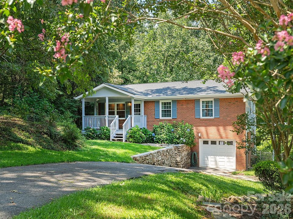 1st image of 21 Laurel Park Dr