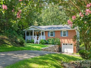 21 Laurel Park Dr, Arden, NC 28704