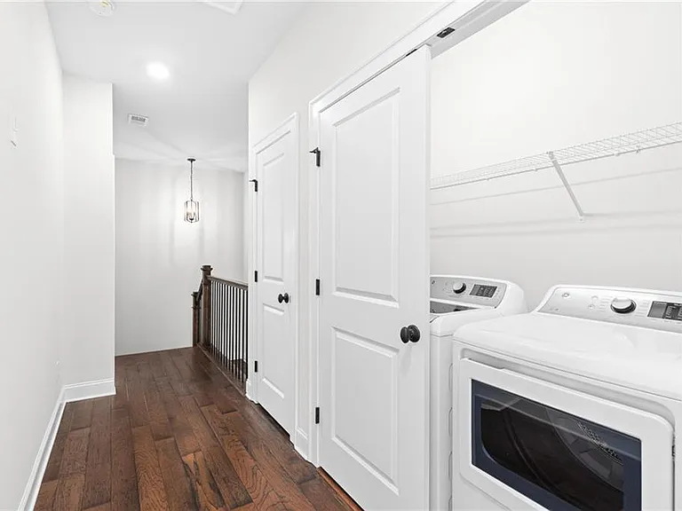 301 Marlowe Aly — Photo 27