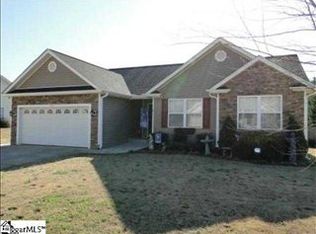 304 Covington Dr, Inman, SC 29349
