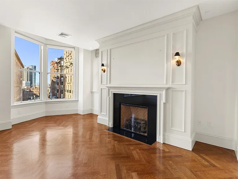 20 Beacon St #4 — Photo 6