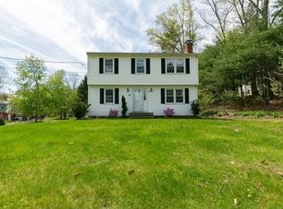 10 Wayne Rd, Westford, MA 01886