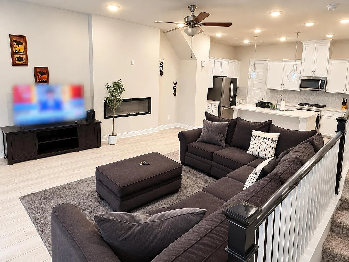4 bed, 4.5 bath, 2509 sqft, $1,594 — Photo 4