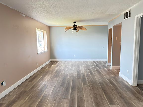 4th image of 101 Old Ferry Rd Unit 12C