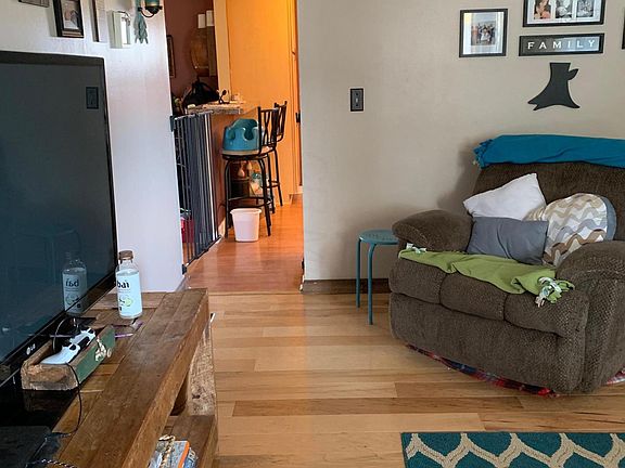 4th image of 202 Eastwood Dr