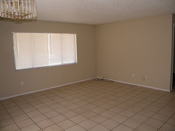 3rd image of 4711 Bay Willow Ct