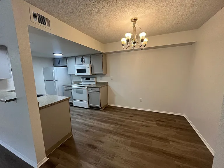 1035 S Elkhart Way #205 — Photo 17