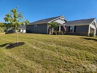 3rd image of 620 Grandiflora Ave