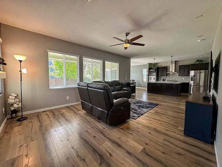 14035 Touchstone St — Photo 10