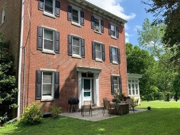 3515 Goshen Rd #4, Newtown Square, PA 19073