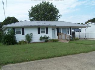 2911 Spruce Ave, Point Pleasant, WV 25550