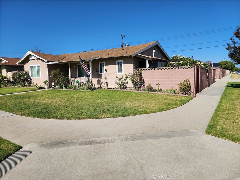 1st image of 7870 La Mona Cir
