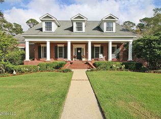 4033 Dunsinane St, Ocean springs, MS 39564