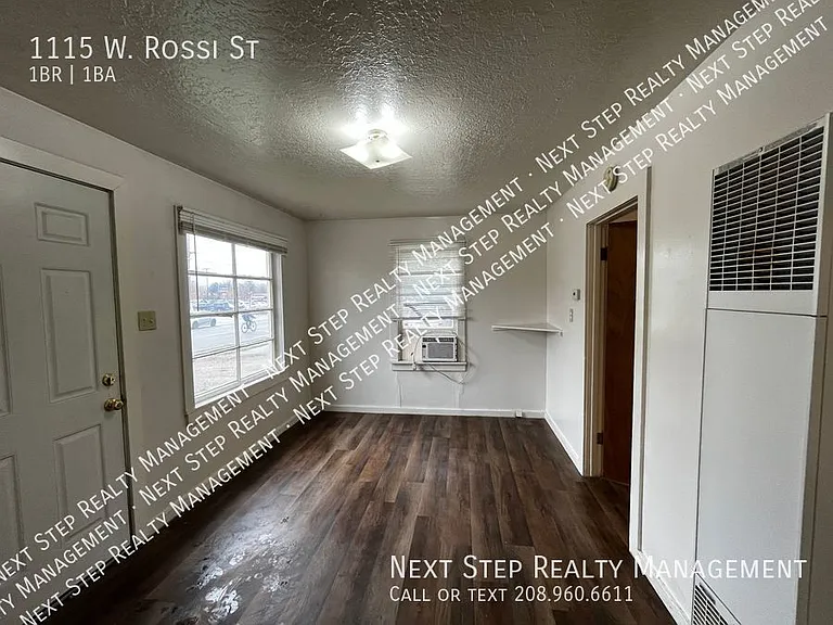 1115 W Rossi St — Photo 4
