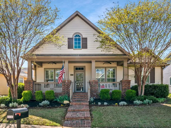 6221 Winter Park Dr, North Richland Hills, TX 76180