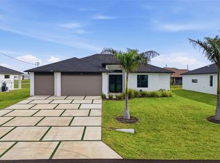 325 NE 15th Ter, Cape Coral, FL 33909
