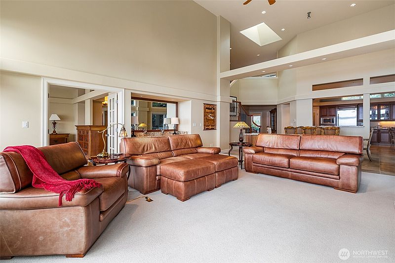 5th image of 9144 Aerie Lane #8