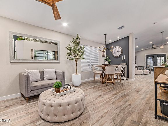 5th image of 5101 W GLENVIEW Place