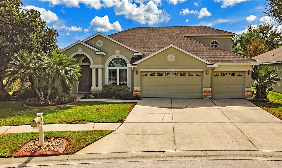 1st image of 21652 Cormorant Cove Dr